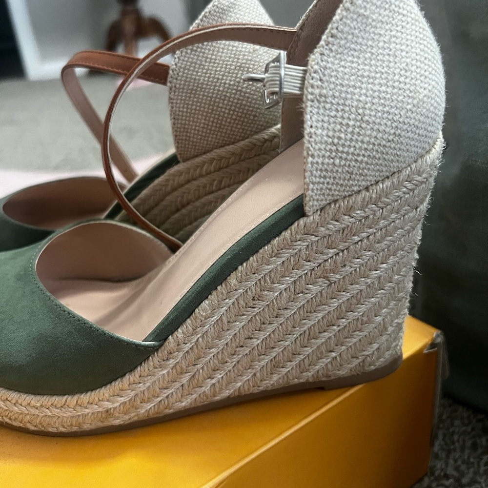 Green suede espadrilles